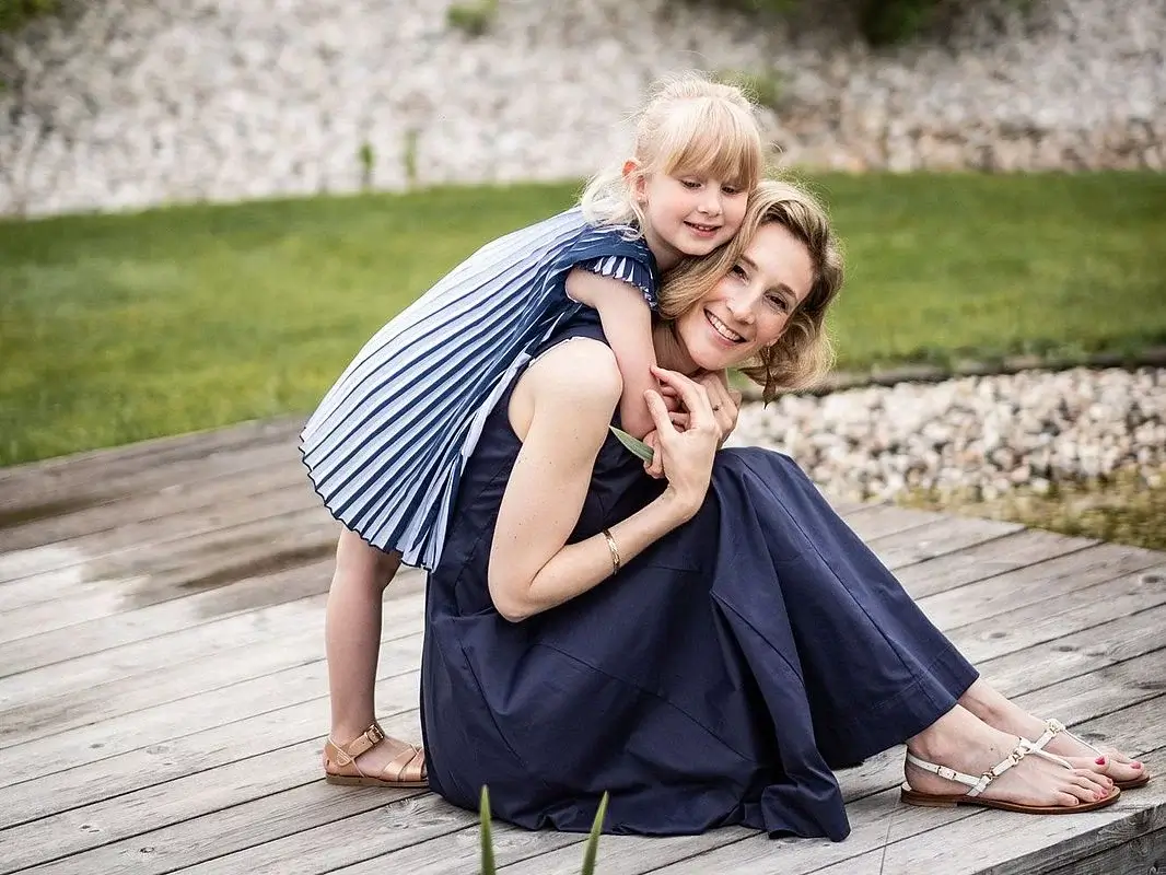 Gastgeberin Katharina und Stella Amolaris Lodges Südtirol