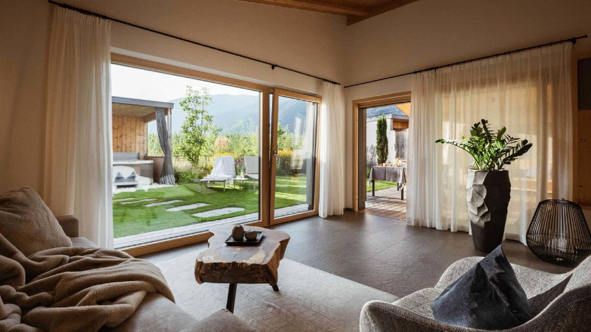Lodge Garden Spa